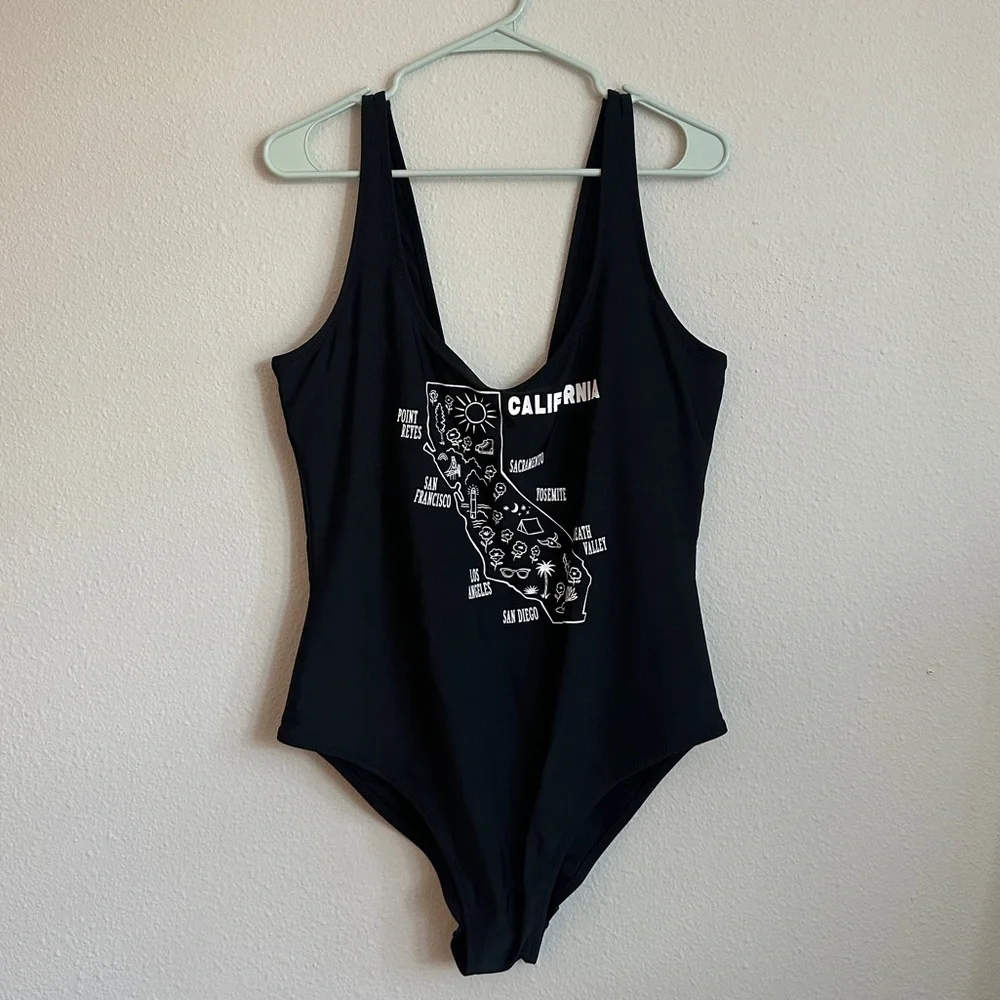 NWT Old Navy One Piece Black Swimsuit/Bathing Suit California Design | Size XL